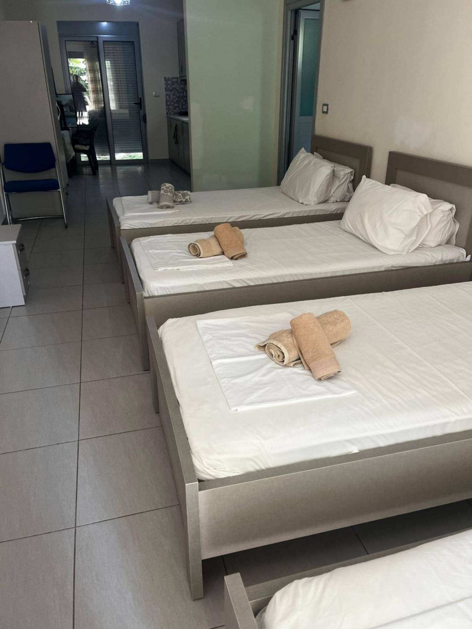 Riviera * Sarandë